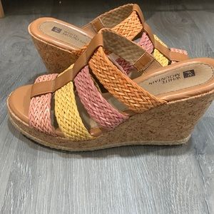 White mountain wedges